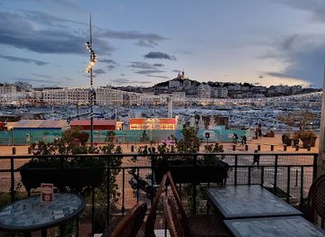 france/marseille/la-corniche/bar/la-caravelle