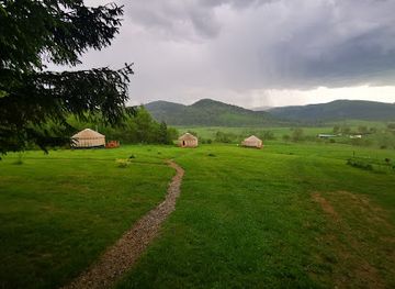 poland/beskid-niski-mountains/bar/wilcza-jama