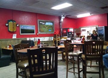 kansas/chautauqua-hills/bar/rolling-hills-bar-and-grill