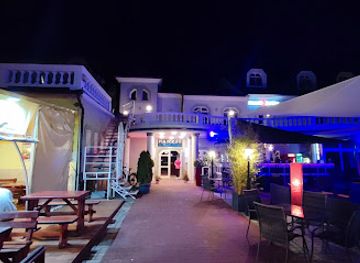 hungary/balaton-uplands/bar/zeusz-pub