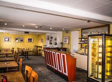 iceland/westman-islands/bar/kjallarinn-bar