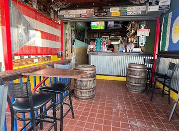 puerto-rico/san-juan/isla-verde/bar/torres-place