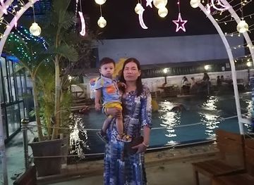 cambodia/svay-rieng/bar/the-voice-ktv-swimming-pool-and-restaurant