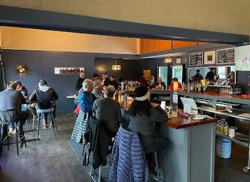 vermont/mount-mansfield/bar/emily-s-bar-and-bistro