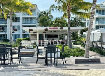 turks-and-caicos-islands/middle-caicos/bar/pink-bar