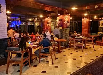 india/the-himalayas/bar/oak-barrel-multi-cuisine-family-restaurant-and-bar