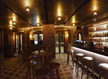 turkiye/istanbul/bar/skull-bones