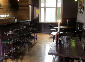 ireland/drogheda/bar/the-hole-in-the-wall