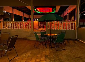 honduras/comayagua-valley/bar/sport-bar-la-laguna