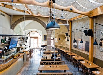 slovakia/banska-bystrica/bar/bystricka-klubovna