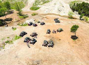 oklahoma/turner-falls-park/bar/rock-face