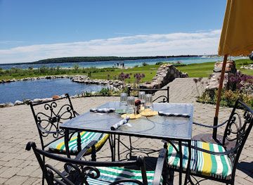 michigan/mackinac-island/bar/bistro-on-the-greens