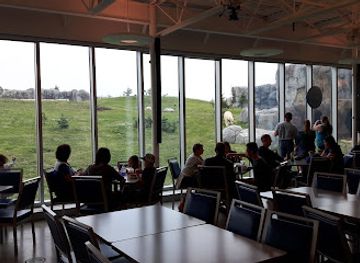 canada/winnipeg/assiniboine-park/bar/tundra-grill