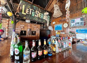 thailand/koh-phi-phi/bar/let-s-sea-bar