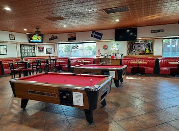Mad Mikes Bar & Grill