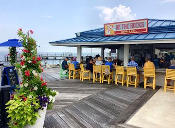 delaware/the-lewes-and-rehoboth-canal-area/bar/on-the-rocks-dockside-grill