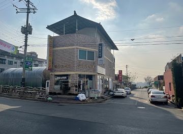 south-korea/north-chungcheong-province/bar/hyangjuga