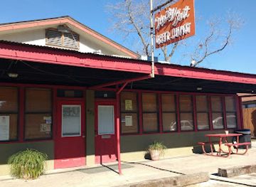 texas/new-braunfels/bar/the-hoity-toit-beer-joint