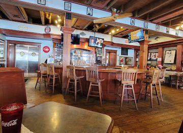 north-carolina/cape-fear-coast/bar/reel-cafe