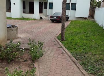 ghana/aowin/bar/parliament-pub