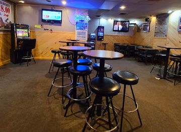 nebraska/grand-island/bar/b-t-s-lounge