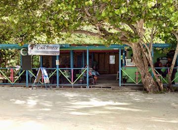 british-virgin-islands/peter-island/bar/cool-breeze-sports-bar-restaurant