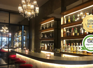 cambodia/siem-reap-province/bar/the-lounge-bar