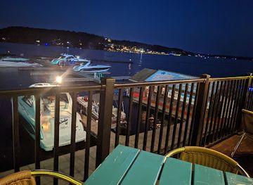 missouri/lake-of-the-ozarks/bar/paradise-tropical-restaurant-bar
