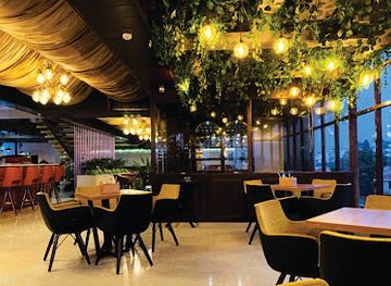 india/himalayan-mountains/bar/bungalow-bar-kitchen