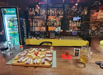 Bar De L'industrie; El Pescador