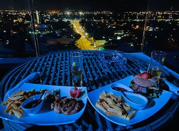 cote-d-ivoire/abidjan-autonomous-district/bar/le-roof