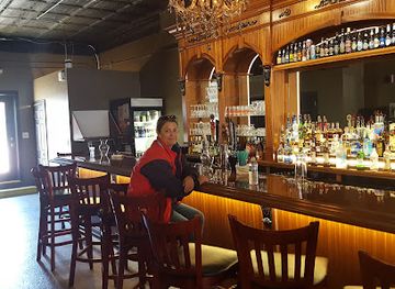 north-carolina/crystal-coast/bar/cru-wine-bar-coffee-shop-wine-store