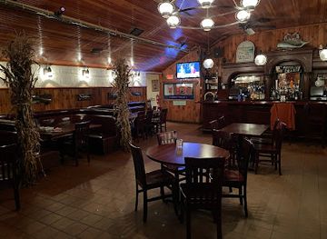 massachusetts/dukes-county/bar/the-wharf