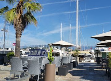 france/corsica/bar/le-cristal