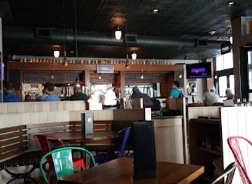 connecticut/new-haven-harbor/bar/rudy-s-bar