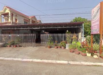 cambodia/kampong-cham/bar/gold-sound-ktv