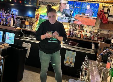 minnesota/superior-national-forest/bar/fish-tales-tavern