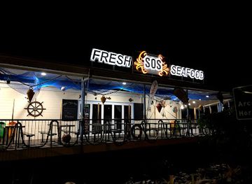 australia/magnetic-island/bar/sos-stuffed-on-seafood