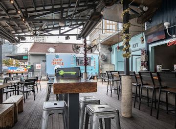 texas/austin/downtown-austin/bar/key-bar