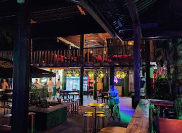 honduras/tela/bar/rosa-negra-blvd