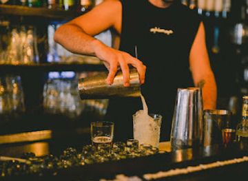 israel/jaffa/ajami/bar/bar-shuk-hapashpashim