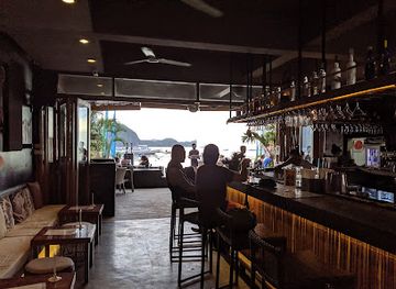 philippines/palawan/bar/sava-beach-bar