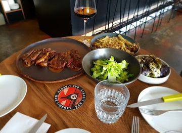 australia/melbourne/fitzroy/bar/bar-liberty