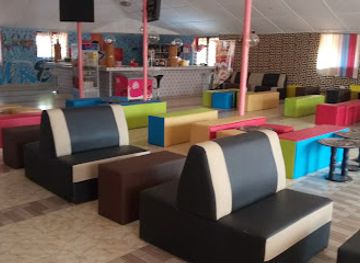 ghana/ahafo-region/bar/signature