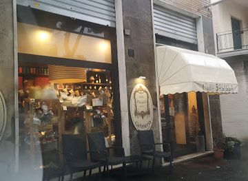 italy/genoa/carignano/bar/balilla