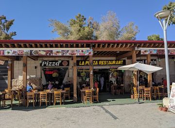 jordan/petra/bar/la-plazza-pizza