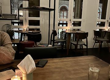 singapore/central-region/bar/last-word