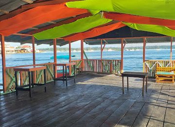 panama/bocas-del-toro/bar/bar-y-parrillada-jamundi