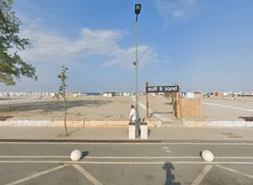 romania/constanta-mamaia/bar/salt-sand