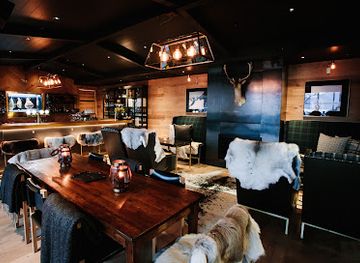 new-zealand/otago/bar/rodd-gunn-the-lodge-queenstown